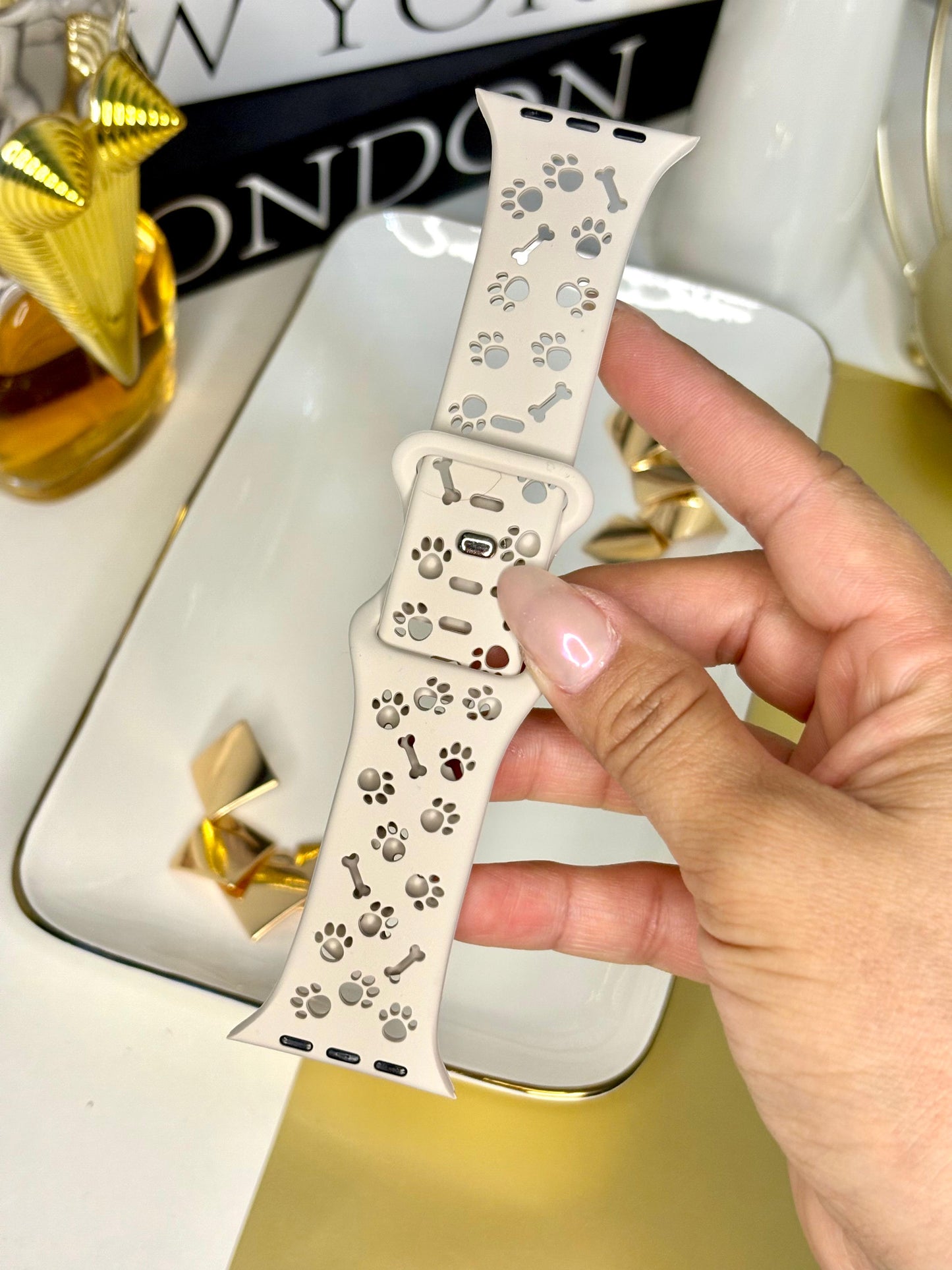 Correa Apple Watch Silicona Gris con Huellitas