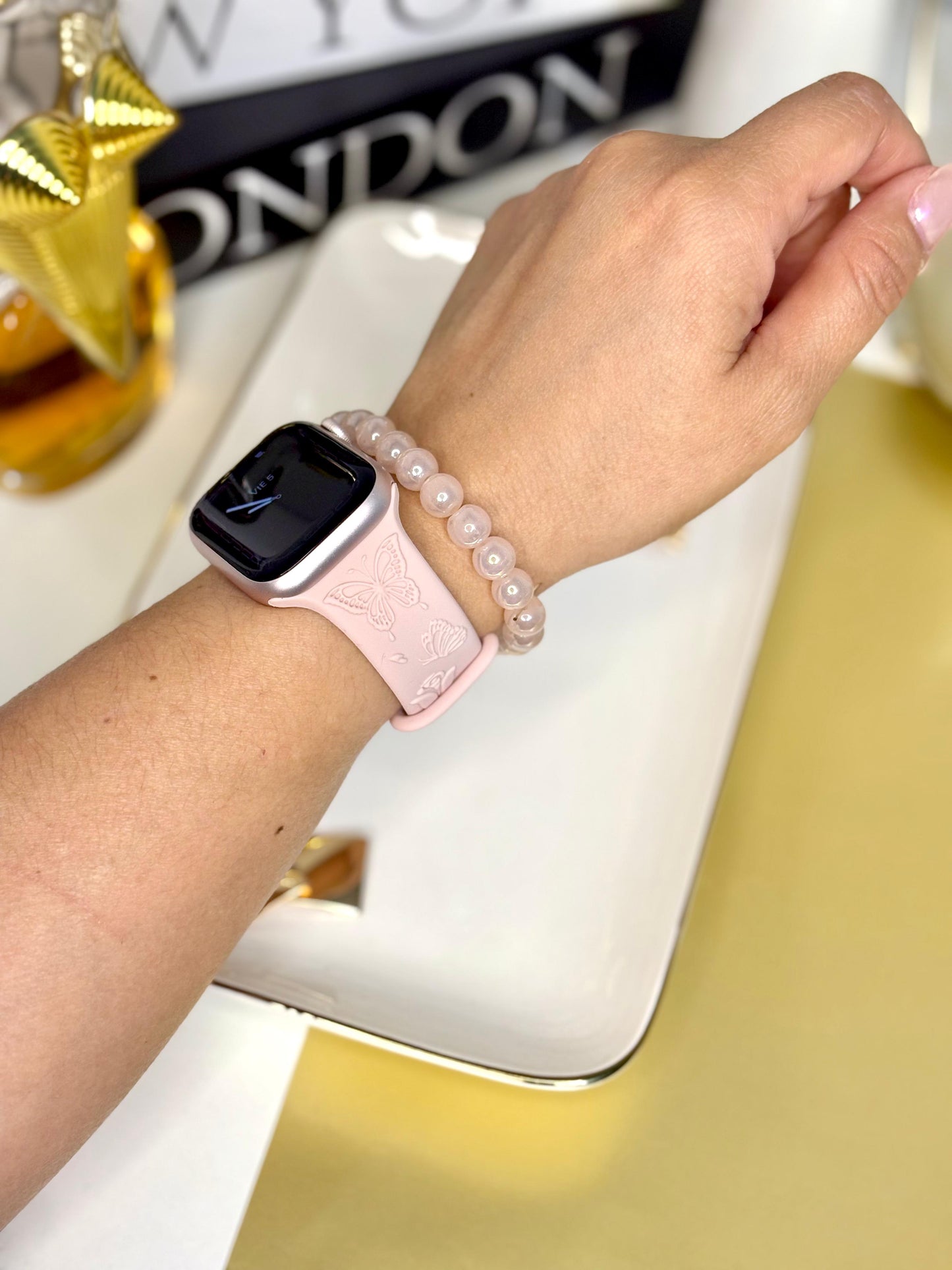 Correa Apple Watch Silicona Rosa con Mariposas